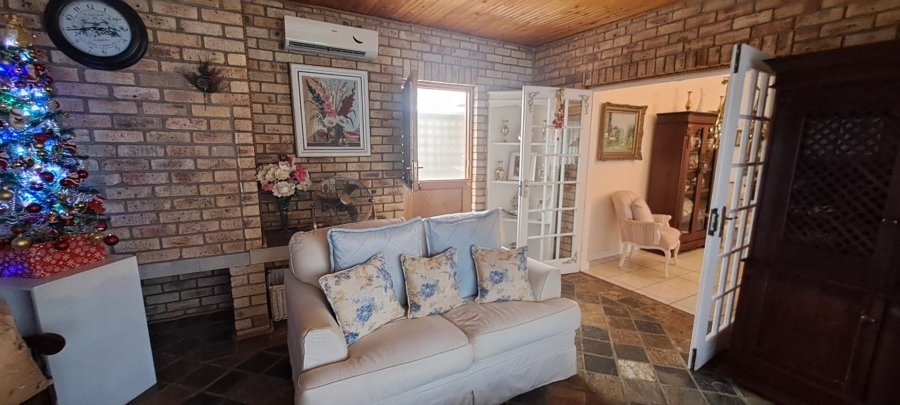  Bedroom Property for Sale in Windsor Park Eastern Cape